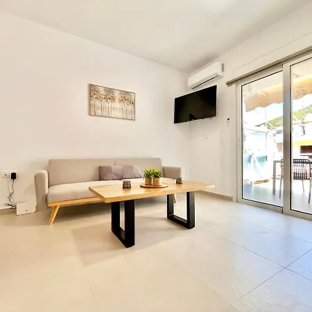 Apartamento 1br In With Mountain View Loutráki