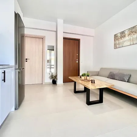 Apartamento 1br In With Mountain View Loutráki