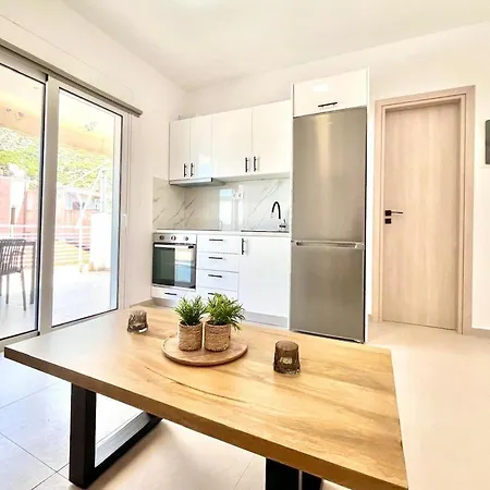 1br In With Mountain View Apartamento