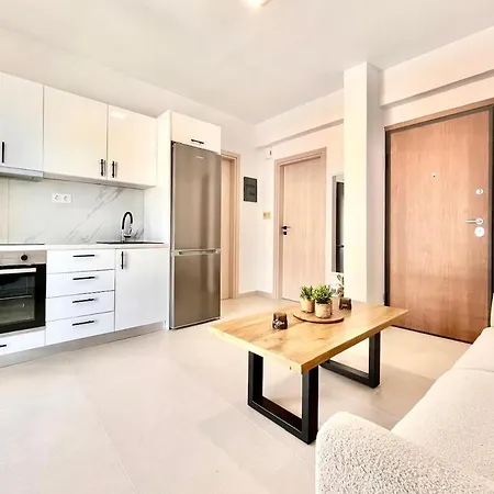 1br In With Mountain View * Loutráki