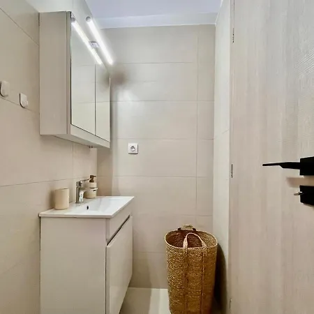 Apartamento 1br In With Mountain View Loutráki
